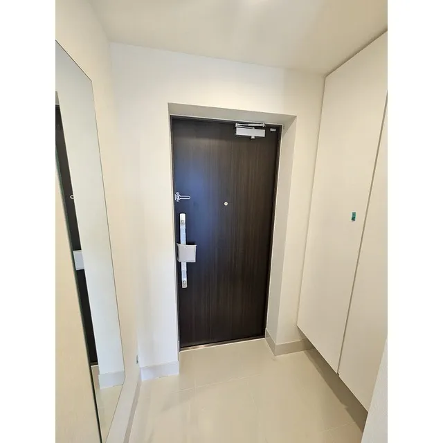 Orchid Residence Shibuya Tomigaya - Interior - ["Door", "Fixture", "Wood"]