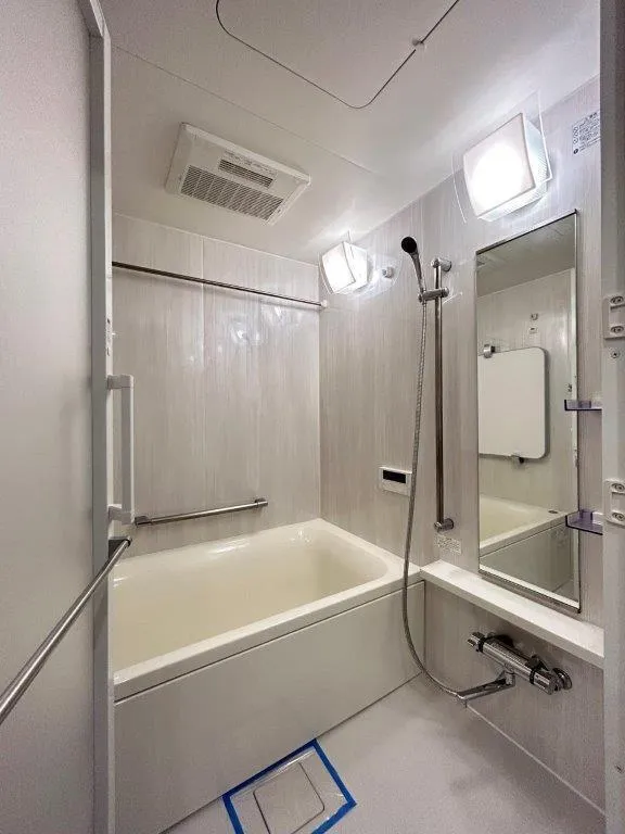 Doue Waseda - Interior - ["Plumbing fixture", "Bathroom", "Flooring"]