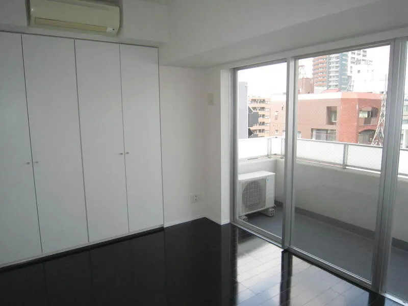 East Akihabara - Interior - ["Floor", "Flooring", "Apartment"]