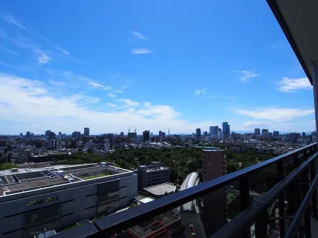 Park Court Nogizaka The Tower - Interior - ["Metropolitan area", "Sky", "Urban area"]