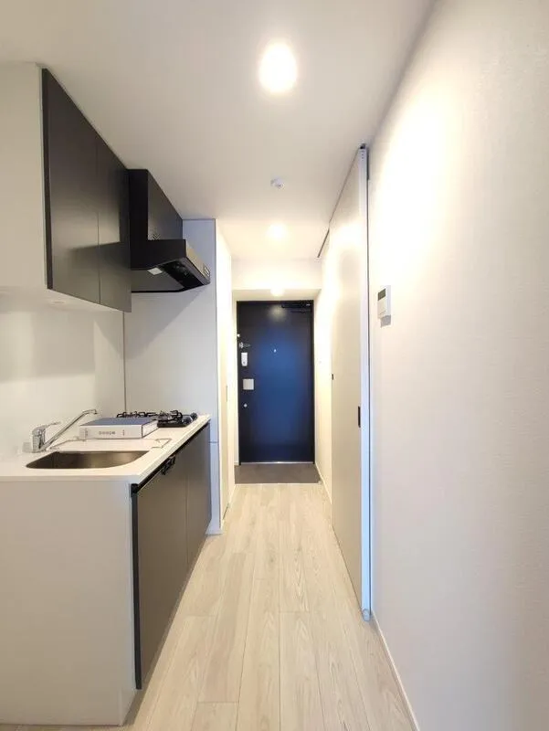 Cross Residence Takadanobaba - Interior - ["Floor", "Flooring", "Apartment"]