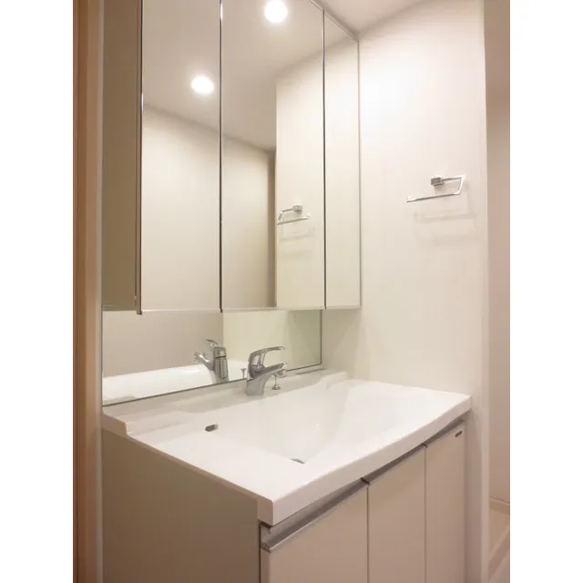 Soalanome Himonya - Interior - ["Plumbing fixture", "Property", "Room"]