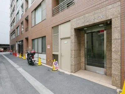 Lang Tower Kyobashi - Exterior - ["Building", "Window", "Road surface"]