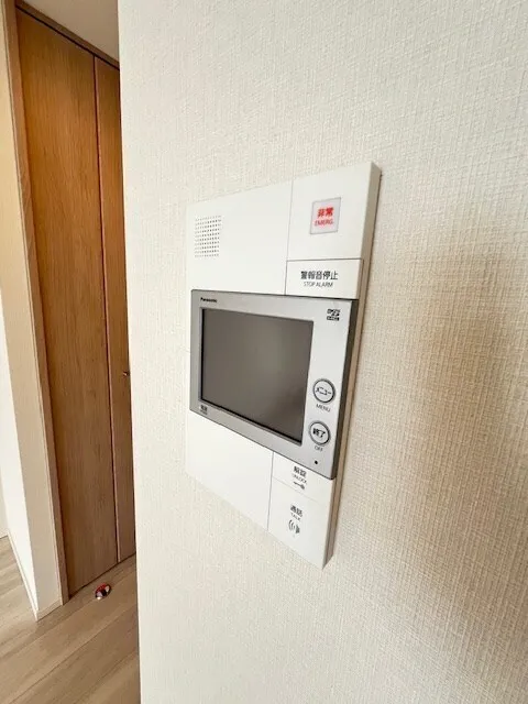 Cross Residence Iidabashi - Interior - Security