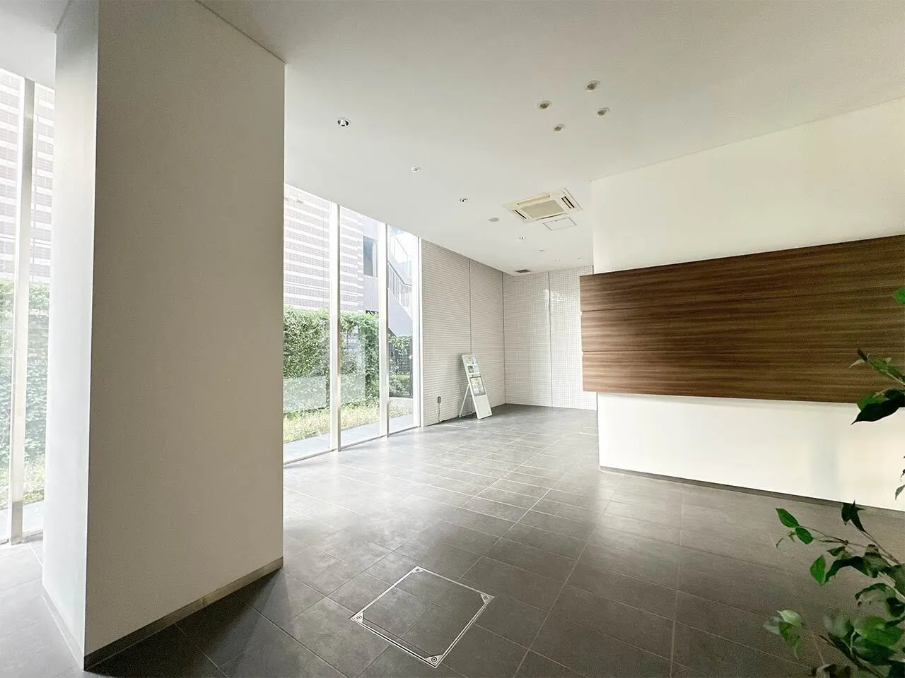 Mynavi Stay Keikyu Kamata Station - Exterior - ["Flooring", "Floor", "Interior design"]