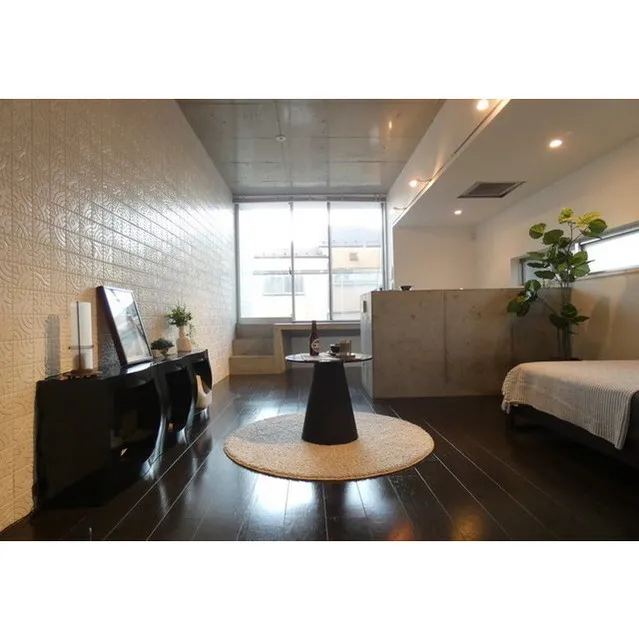 Ipse Gakugei Daigaku - Interior - ["Furniture", "Building", "Plant"]