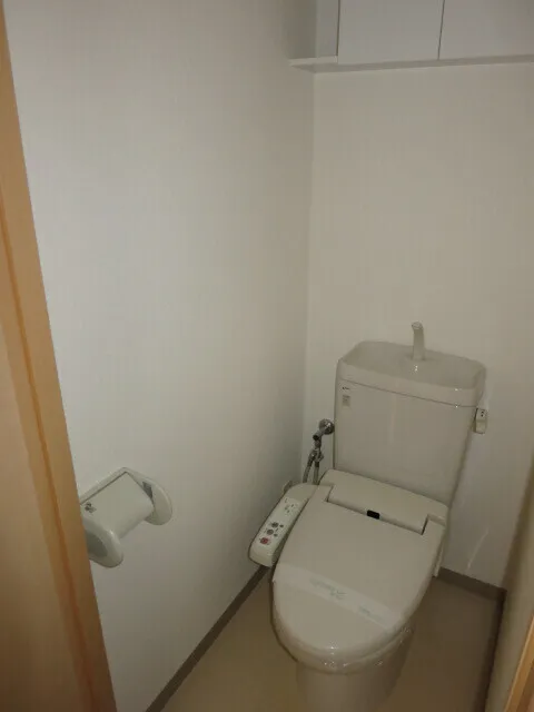 Prime Urban Nishi-Ojima - Interior - ["Plumbing fixture", "Bathroom", "Toilet seat"]