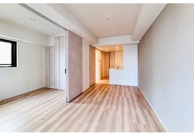 Lefon Progres Akabane Marks - Interior - ["Flooring", "Wood flooring", "Floor"]