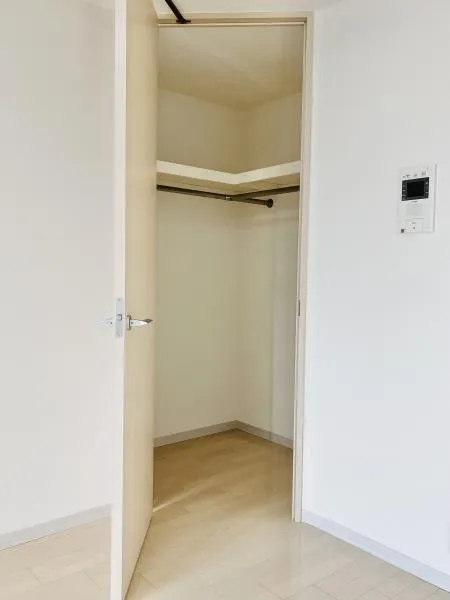 My Plaisir Hiroo - Interior - ["Wall", "Flooring", "Wood"]