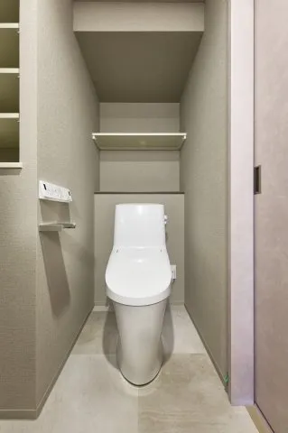 Proud Flat Oimachi - Interior - ["Toilet seat", "Flooring", "Toilet"]
