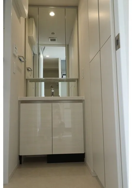 Comforia Shin-Nakano - Interior - ["Flooring", "Wood", "Floor"]