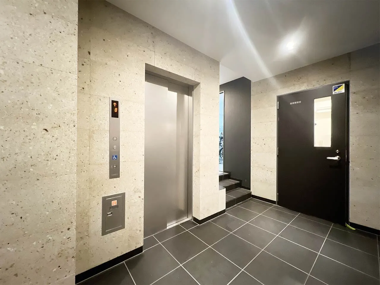 Mynavi STAY Grande Ueno - Exterior - []