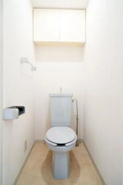 Flat Hamadayama - Interior - ["Toilet seat", "Toilet", "Bathroom"]