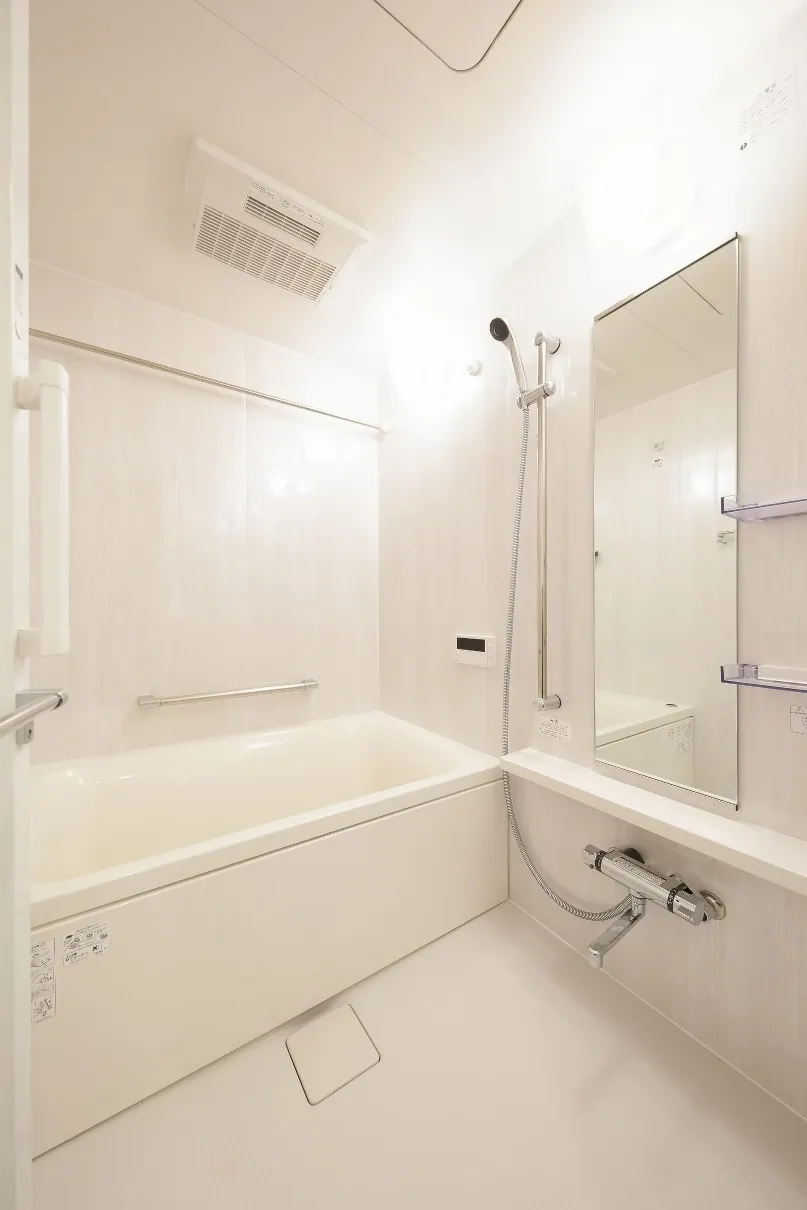 Doue Waseda - Interior - ["Flooring", "Bathroom", "Plumbing fixture"]