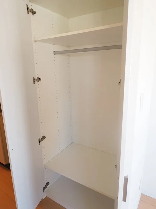 Residia Yotsuya Sanchome - Interior - ["Wood", "Flooring", "Floor"]
