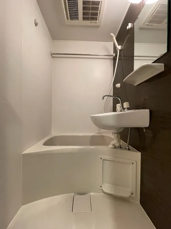 Charon - Interior - ["Plumbing fixture", "Interior design", "Floor"]