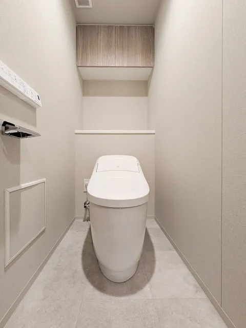 Wellis Urban Sumiyoshi West - Interior - ["Toilet seat", "Flooring", "Floor"]