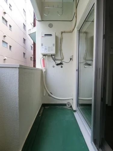 West Waseda Mansion - Interior - ["Flooring", "Floor", "Daylighting"]