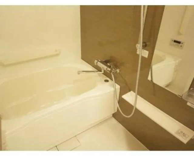 Park Axis Shibaura - Interior - ["Plumbing fixture", "Bathtub", "Bathroom"]