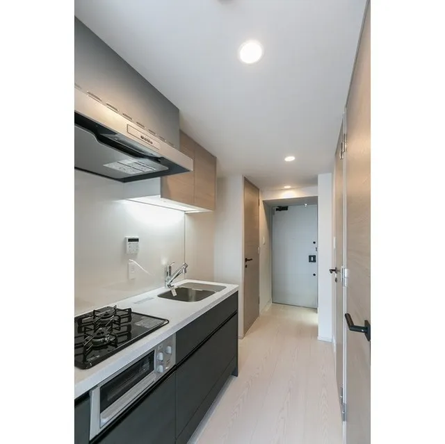 Demes Kiba - Interior - ["Tap", "Sink", "Cabinetry"]