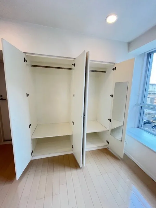 Residia Tower Azabujuban - Interior - ["Flooring", "Wood", "Floor"]