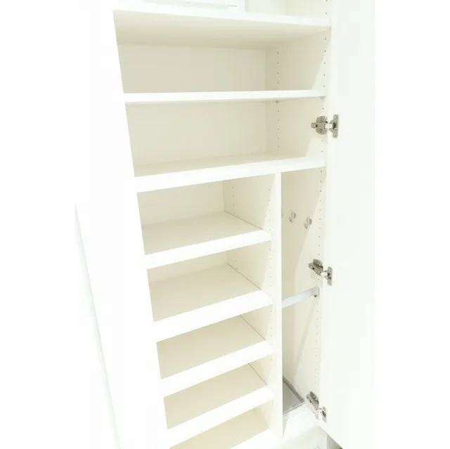 BPR Residence Monzen-Nakacho - Interior - ["Furniture", "Shelf", "Wood"]