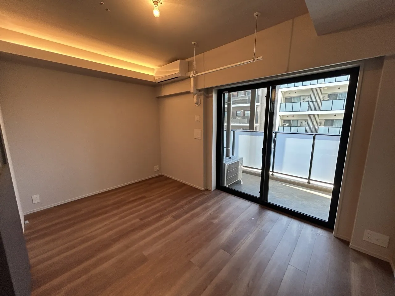 Blanciesta Asakusa Kuramae - Interior - ["Flooring", "Floor", "Wood flooring"]