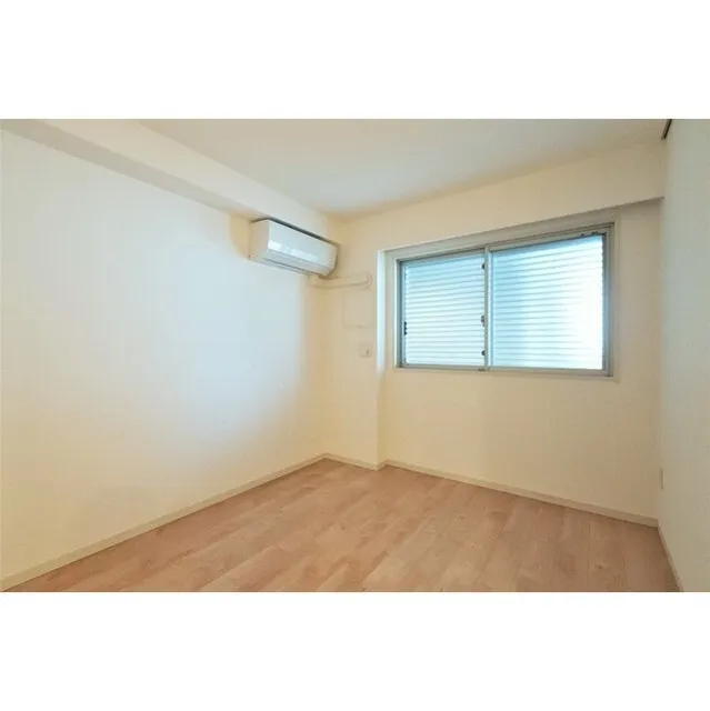 HF Shirokane Takanawa Residence - Interior - ["Window", "Property", "Fixture"]