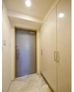 Spacia Sangenjaya No.2 - Interior - ["Door", "Fixture", "Wood"]