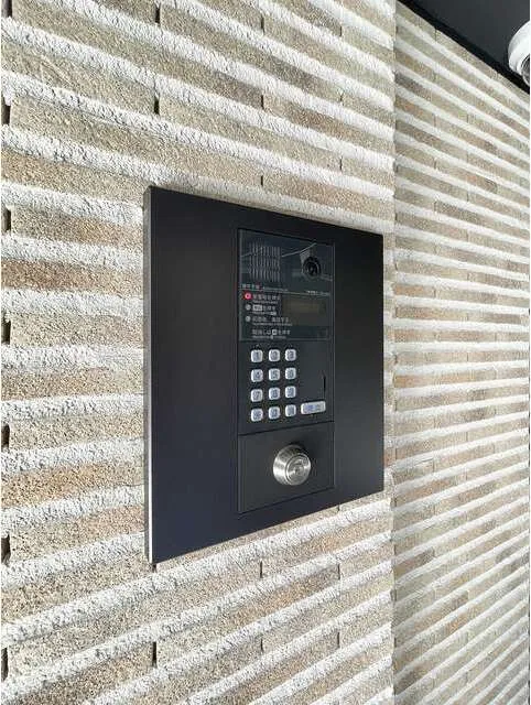 Well Square Ism Komagome - Other - ["Brick", "Brickwork", "Building material"]