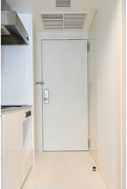 Frontier Residence The Tower Shinagawa - Interior - ["Wood", "Flooring", "Floor"]