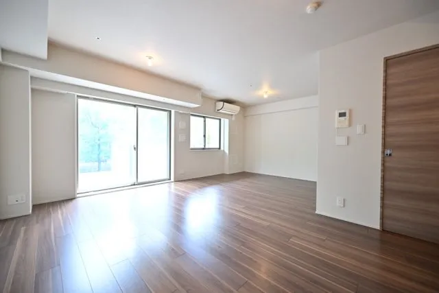 Open Residencia Takanawa Place - Interior - ["Wood flooring", "Flooring", "Ceiling"]