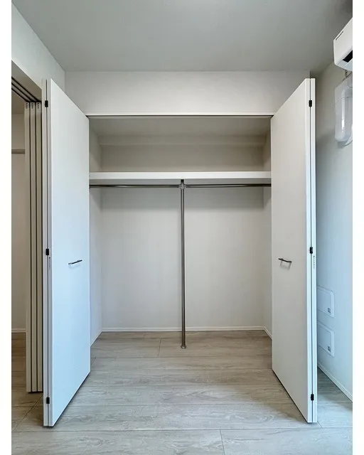 Daffitto Kinshicho - Interior - ["Wood", "Flooring", "Floor"]