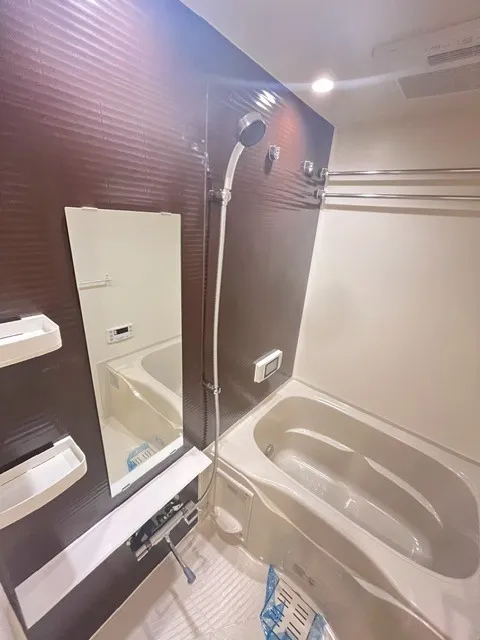 FORESTA Minatomachi - Interior - ["Plumbing fixture", "Flooring", "Floor"]