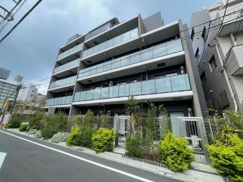 Residia Takadanobaba - Exterior - ["List of nonbuilding structure types"]