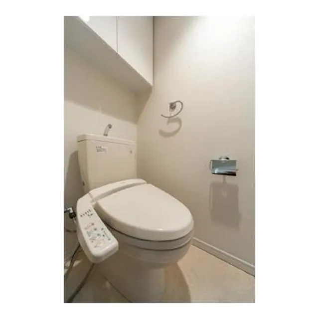 Court Luxuria Kyobashi - Interior - ["Toilet seat", "Toilet", "Property"]