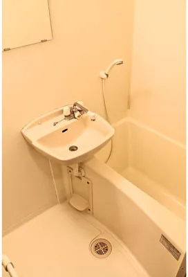 Sky Court Mita Keio University Front - Interior - ["Plumbing fixture", "Plumbing", "Bathroom"]