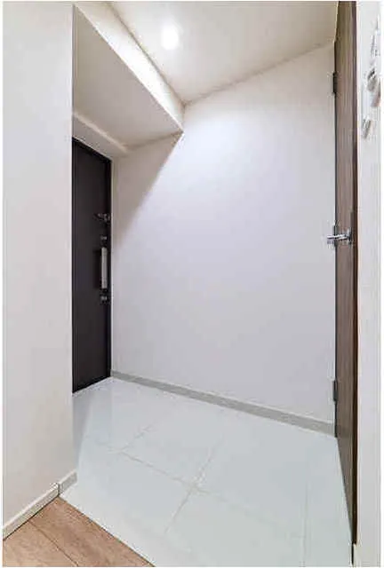 Prele Duc Kinshi Park - Interior - ["Flooring", "Wood", "Floor"]