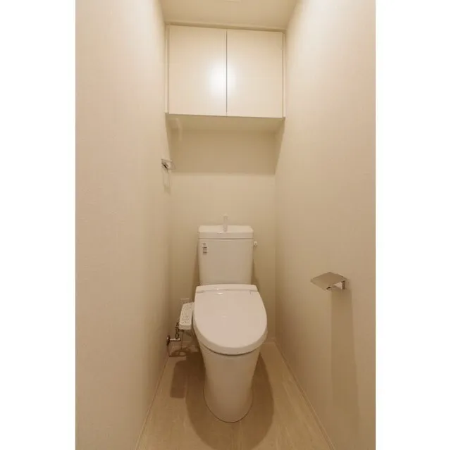 Comforia Morishita South - Interior - ["Toilet", "Toilet seat", "Bathroom"]