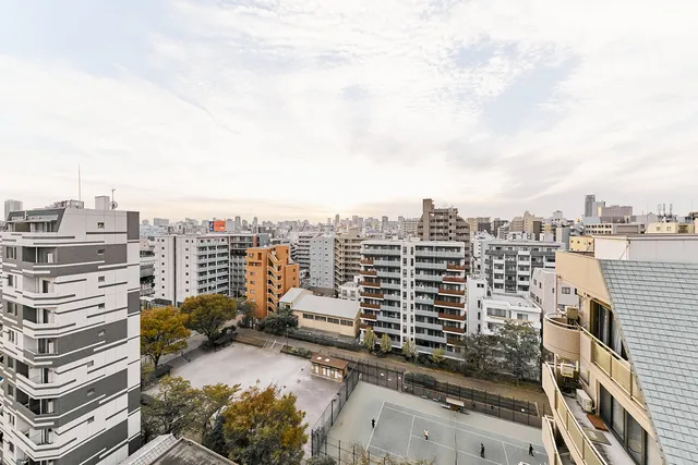 Belfirth Kinshicho South - Interior - ["Building", "Daytime", "Urban area"]