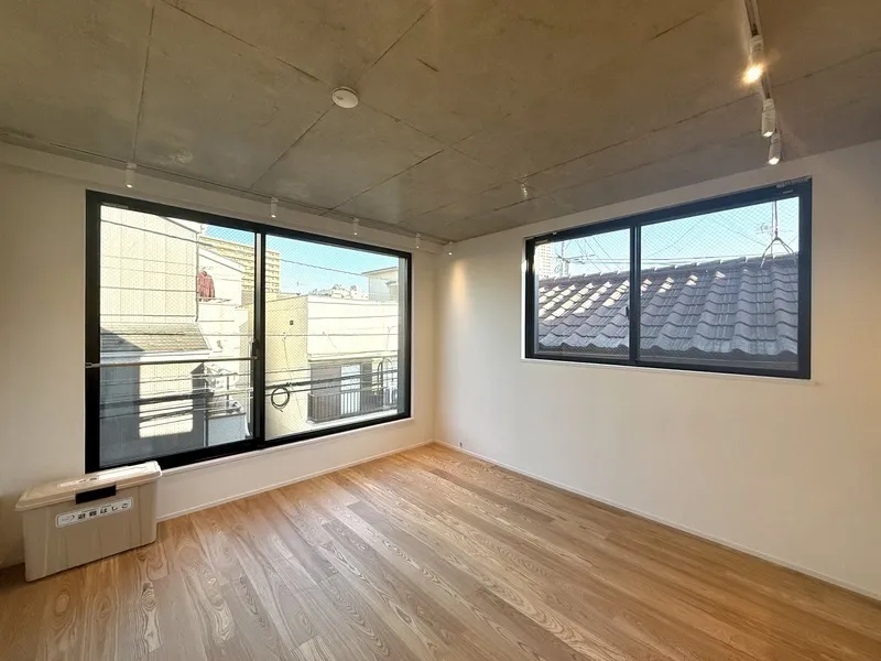 The Trias Nishinippori - Interior - ["Wood", "Ceiling", "Flooring"]