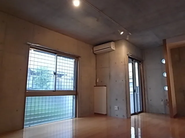 NERV Nishi-Waseda - Interior - ["Ceiling", "Light fixture", "Tile Flooring"]