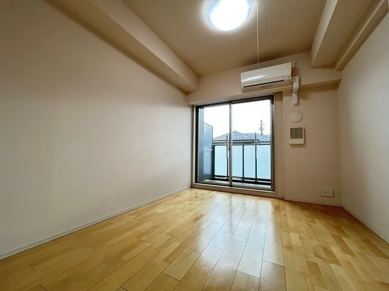 BLESS Kamiikebukuro - Interior - ["Wood", "Ceiling", "Flooring"]
