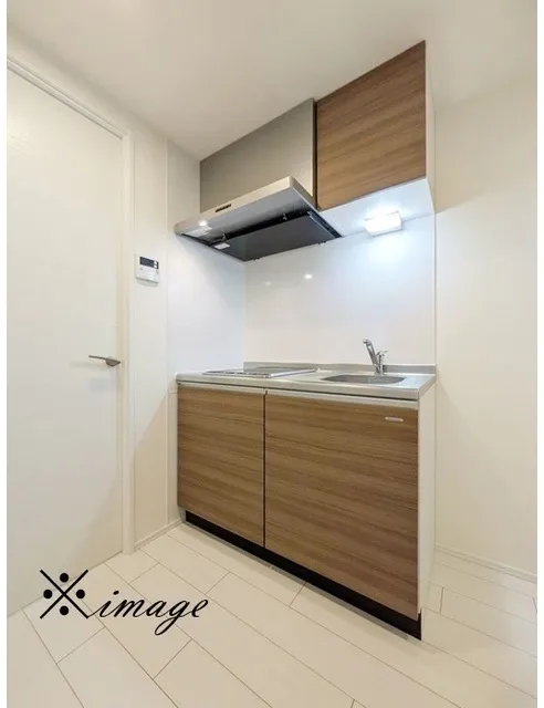 Goodenough Nakano Shinbashi - Interior - ["Flooring", "Floor", "Cabinetry"]