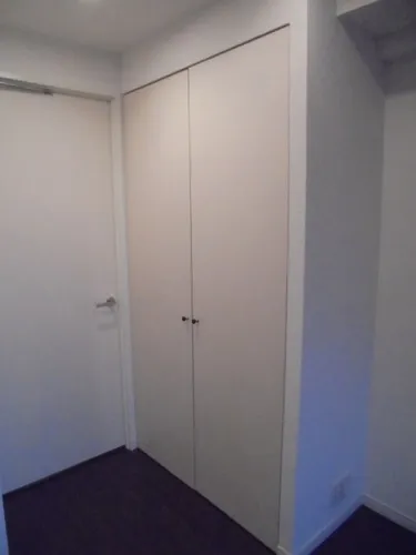 Belle Face Okusawa - Interior - ["Door", "Fixture", "Wood"]