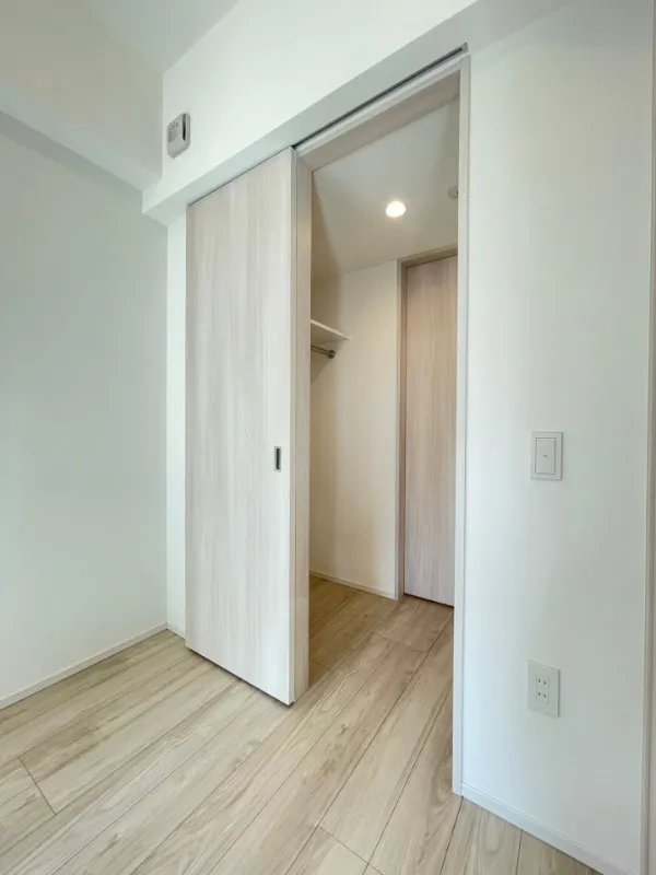 Prince Due Kamiya - Interior - ["Flooring", "Floor", "Wood flooring"]