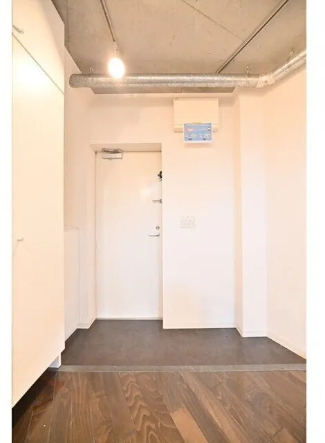 Maple Shin Nakano - Interior - ["Flooring", "Floor", "Wall"]