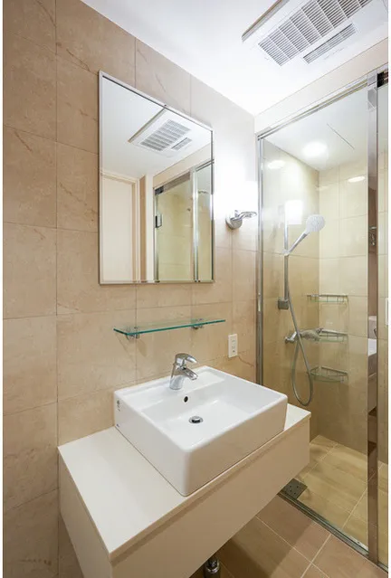 Frontier Residence The Tower Shinagawa - Interior - ["Bathroom", "Plumbing fixture", "Interior design"]