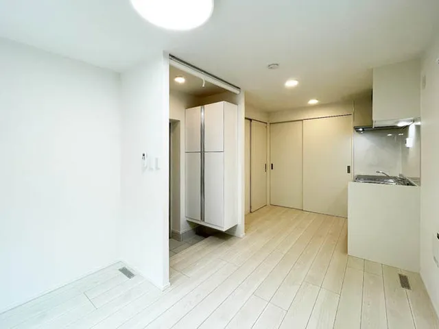CASA GRAZIE Nishi-Ojima - Interior - ["Building", "Fixture", "Door"]