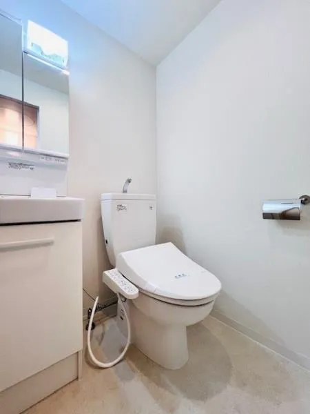 KDX Residence Okachimachi - Interior - ["Toilet seat", "Bathroom", "Plumbing fixture"]